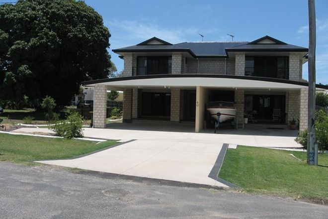 Picture of 40 Howard Street, BURRUM HEADS QLD 4659