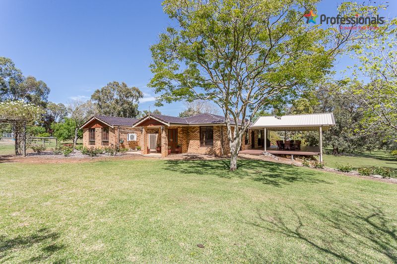 6 Moore Street, Wungong WA 6112, Image 0