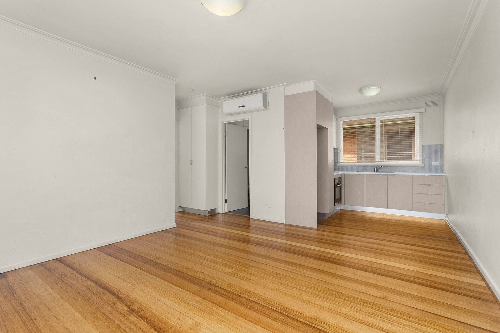 2 bedrooms Apartment / Unit / Flat in 2/98 Stevedore Street WILLIAMSTOWN VIC, 3016