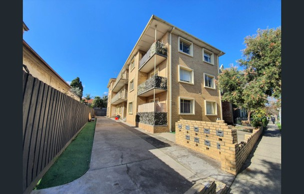 2/56 William Street, Balaclava VIC 3183