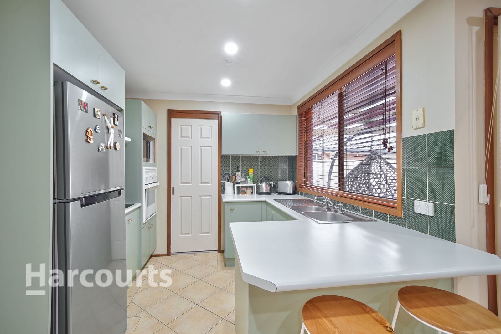 8B Pyrite Place, Eagle Vale NSW 2558, Image 2