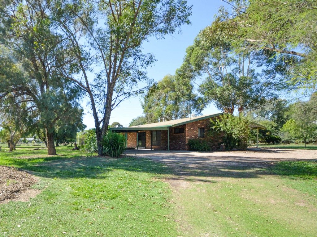 14 Ely Street, Oxley VIC 3678, Image 0