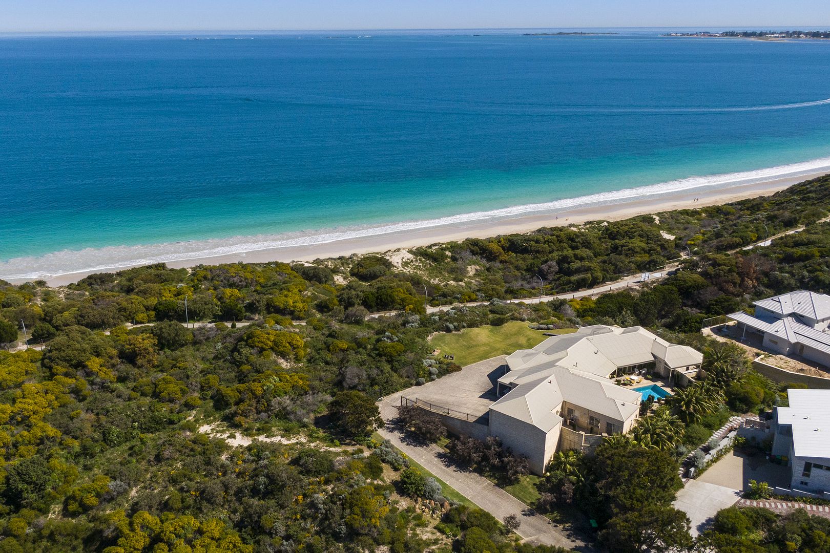 10 Lorient Close, Warnbr | Property History & Address Research | Domain