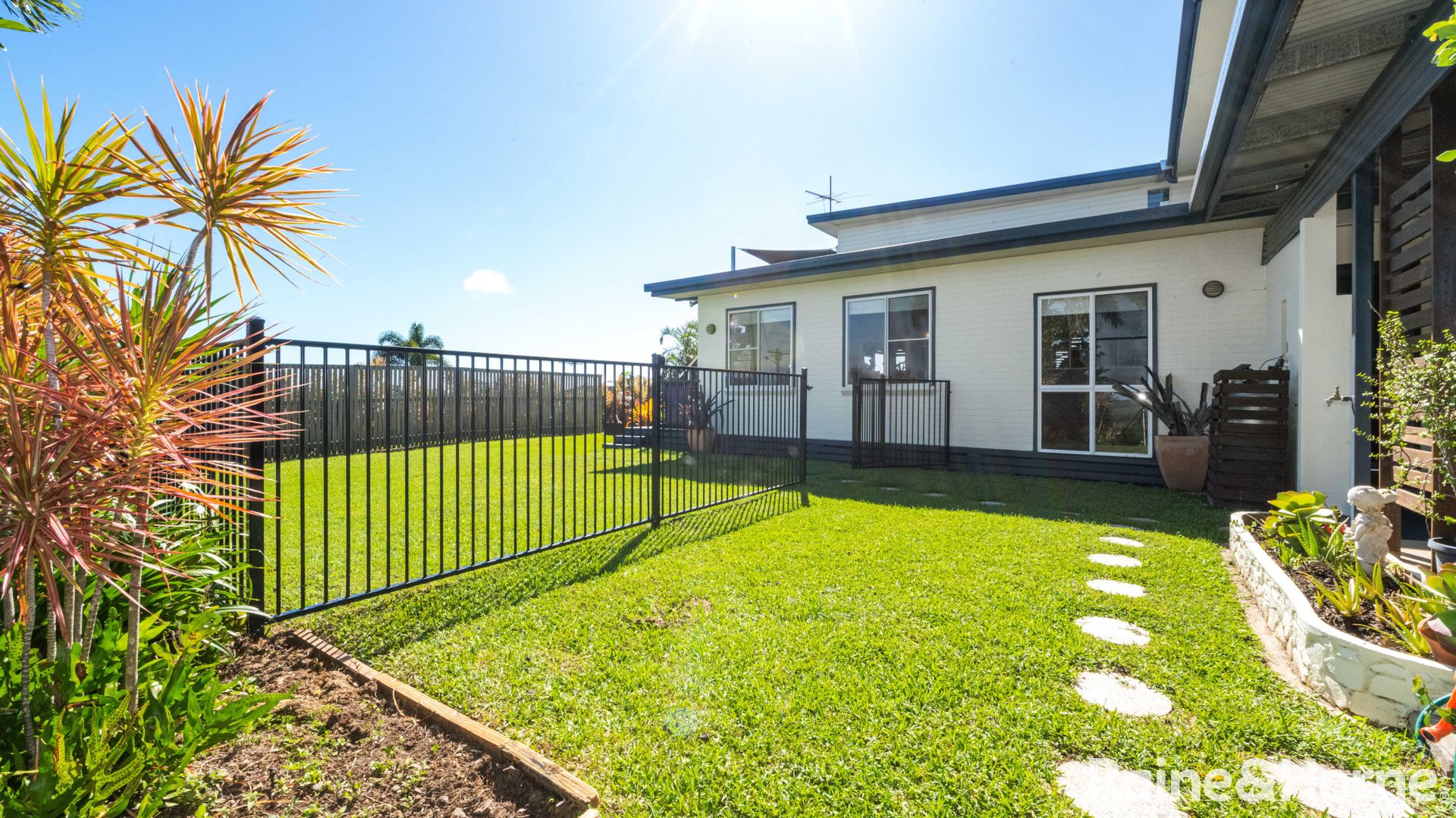 3 Creese Street, Beaconsfield QLD 4740, Image 1