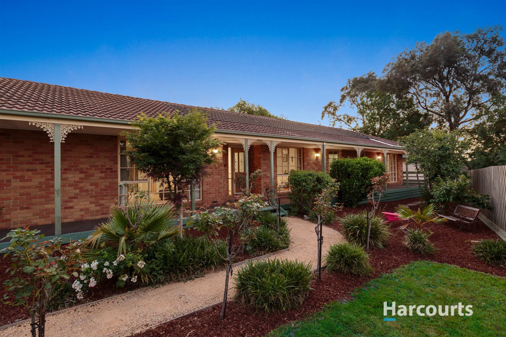 8 Marraroo Close, Bayswater North VIC 3153, Image 0