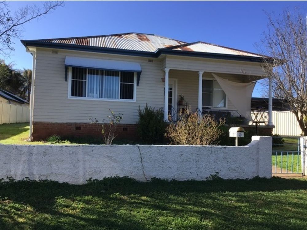 3 bedrooms House in 9 Victoria Street TAMWORTH NSW, 2340