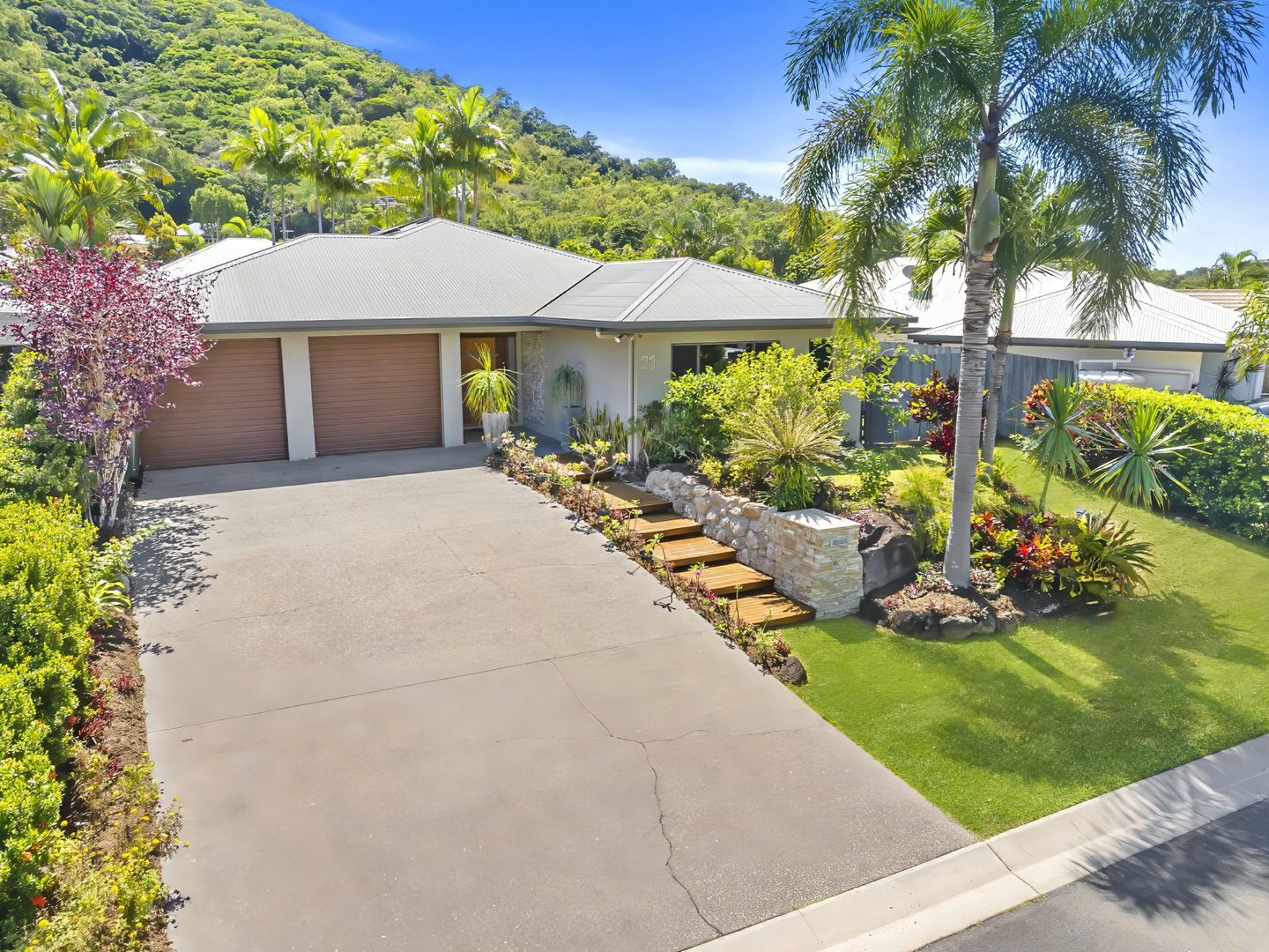 21 Hideaway Close, Palm Cove QLD 4879, Image 1