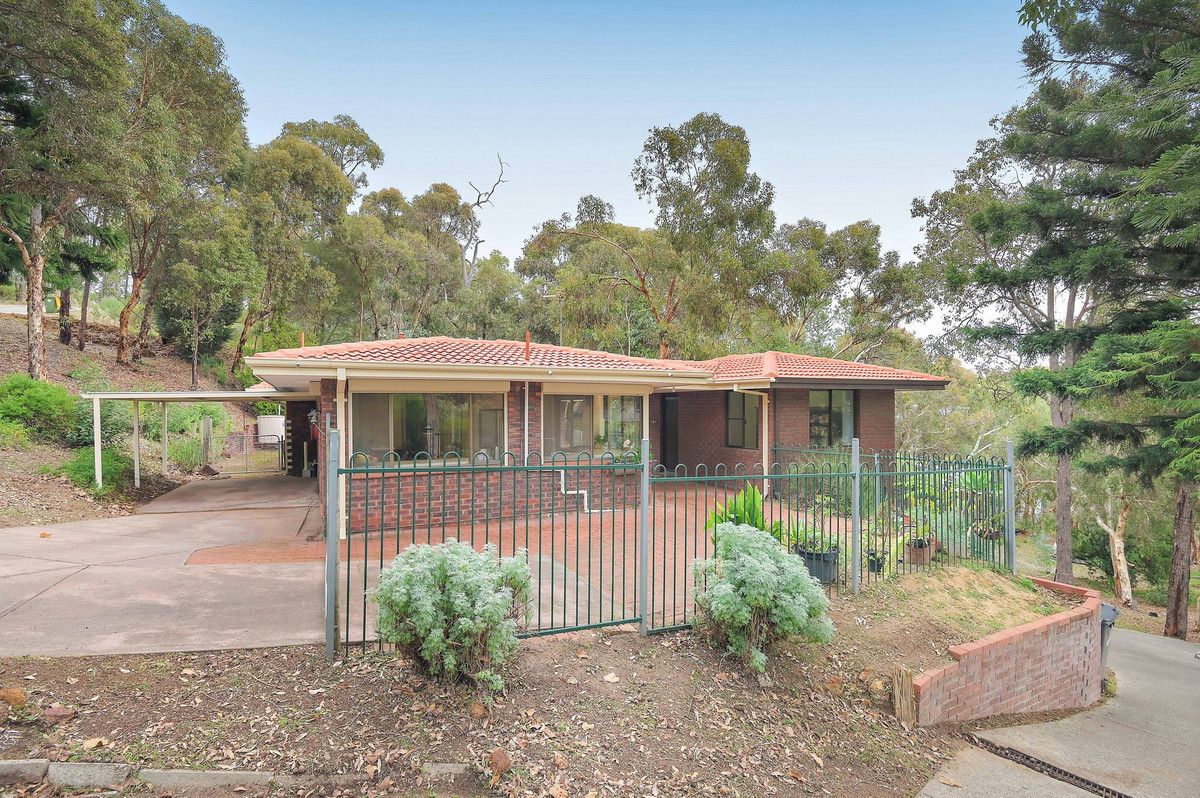 4 bedrooms House in 22 Barnes Road ROLEYSTONE WA, 6111
