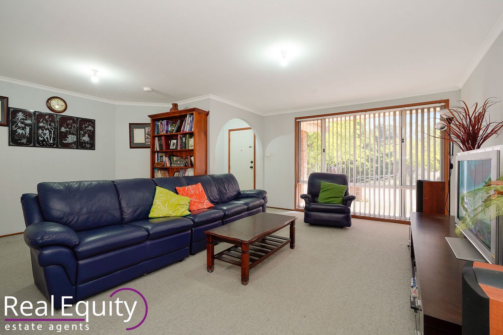 5 Continua Court, Wattle Grove NSW 2173, Image 2