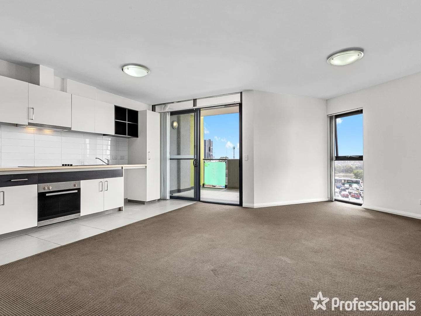 Additional image 4 of 23/2 Points Way, Cockburn Central WA 6164