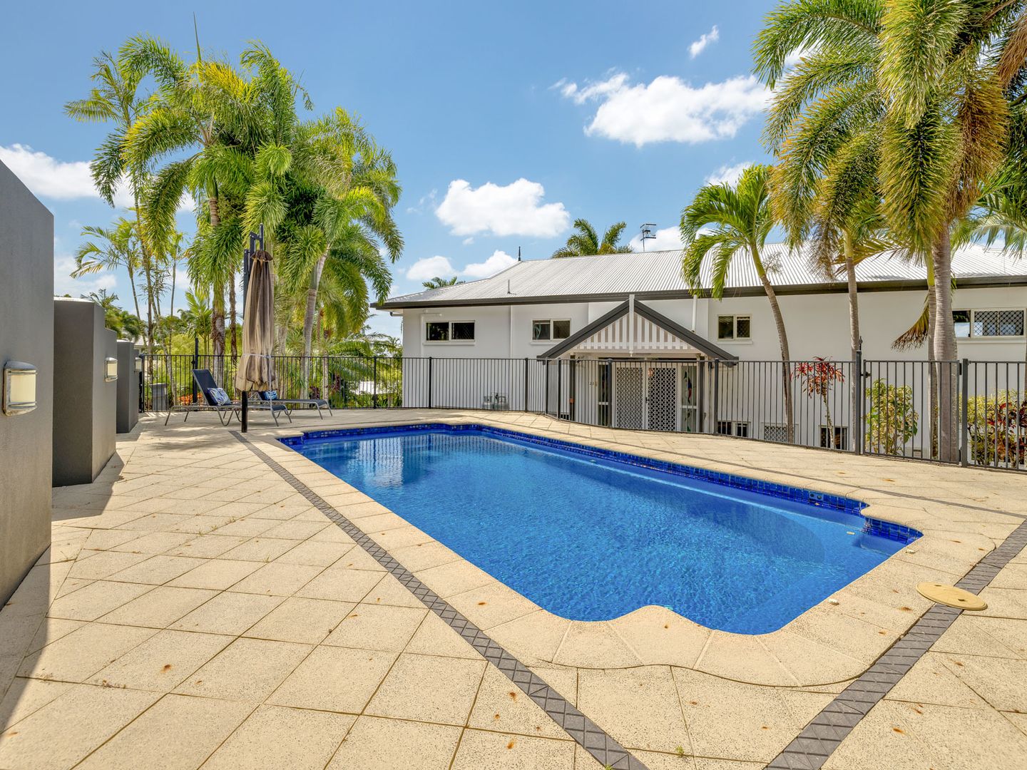 23 Eugenia Crescent, Redlynch QLD 4870, Image 2