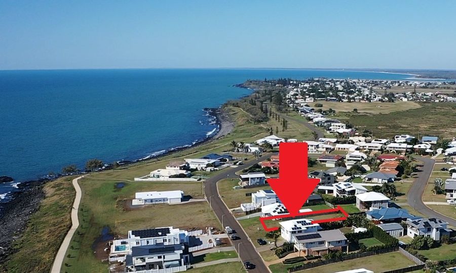 27 Sea Esplanade, Elliott Heads QLD 4670, Image 2