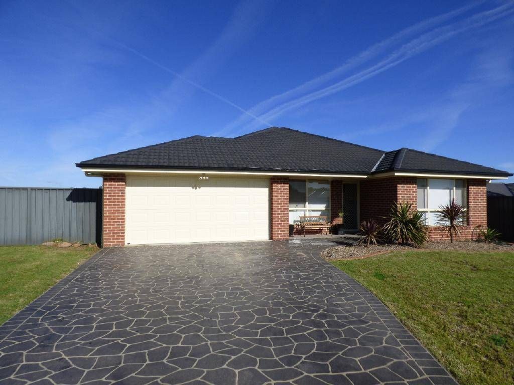 11 Mary Angove Crescent, Cootamundra NSW 2590, Image 0