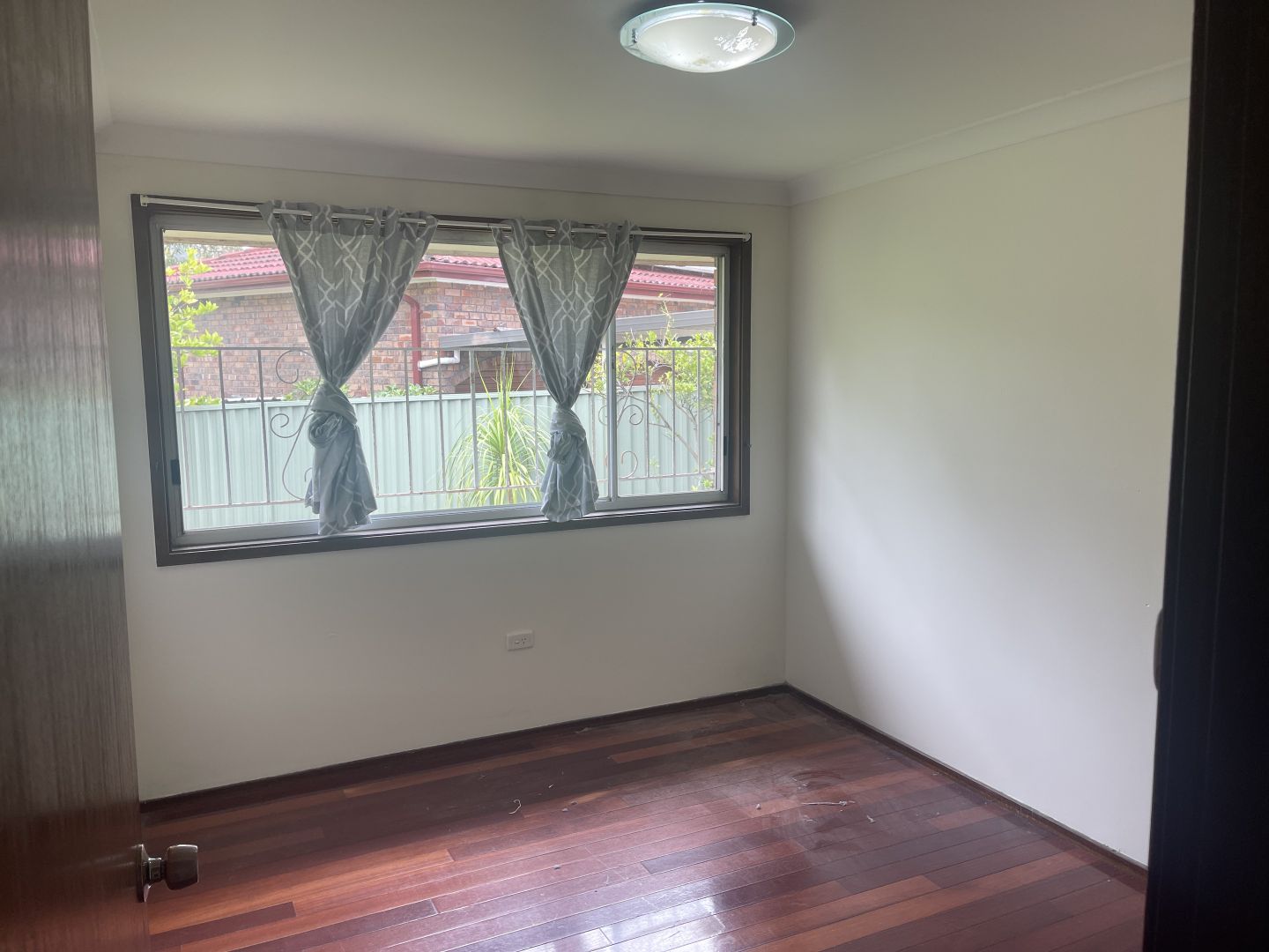 5 GLEBE PLACE, St Johns Park NSW 2176 House For Rent 580 Domain