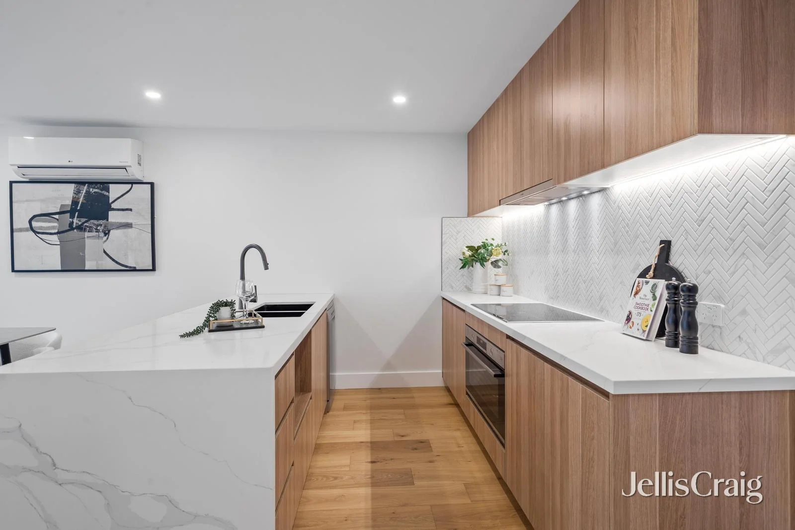 Additional image 4 of 1-8/124-126 Huntingdale Road, Mount Waverley VIC 3149