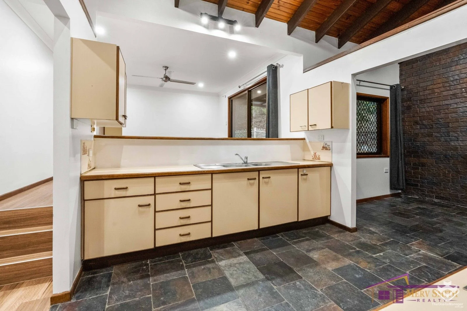 Additional image 5 of 53 Boblynne Street, Chapel Hill QLD 4069