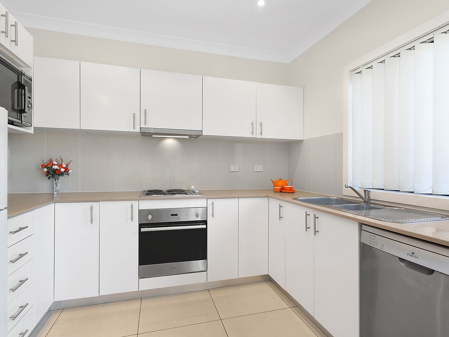 3/2 Junction Street, Miranda NSW 2228, Image 2