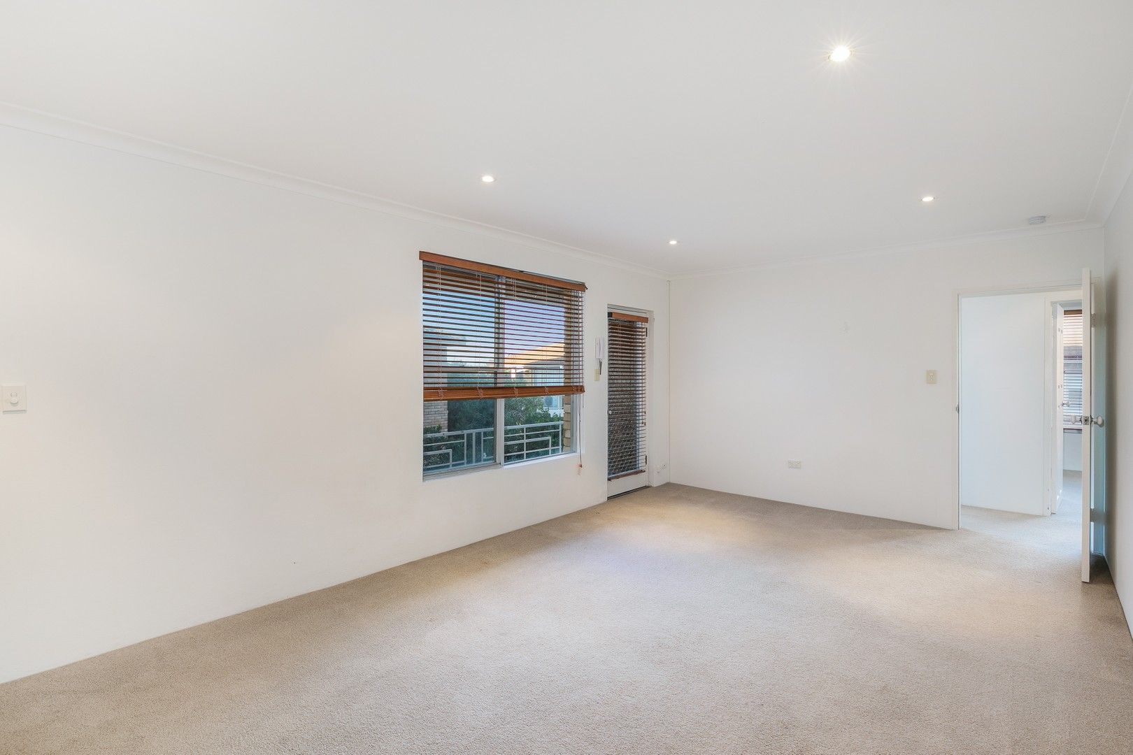 2 bedrooms Apartment / Unit / Flat in 12/14 Roker Street CRONULLA NSW, 2230
