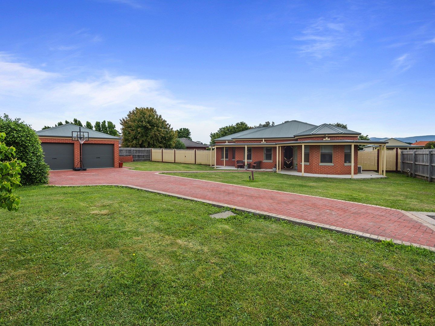 8 Galilee Ct, New Gisborne VIC 3438, Image 1