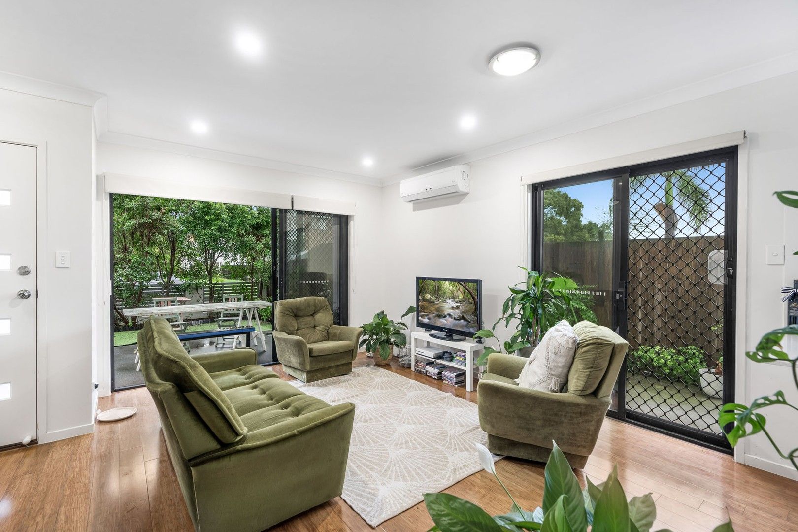 1/18 East Street, Camp Hill QLD 4152, Image 0