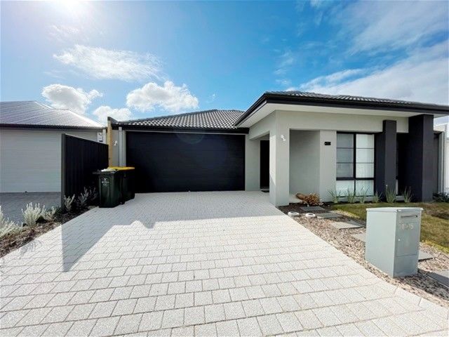 3 bedrooms House in 105 Castlereagh Way BRABHAM WA, 6055
