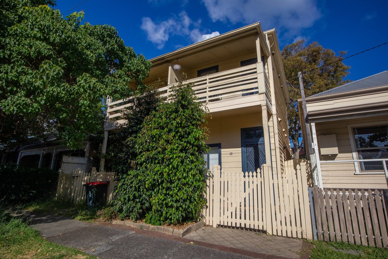 2 bedrooms House in 10 Devon Street HAMILTON NSW, 2303