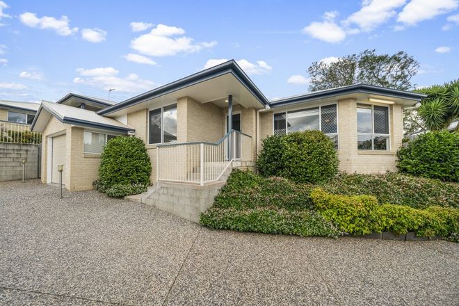 Picture of 2/82 Holberton Street, ROCKVILLE QLD 4350