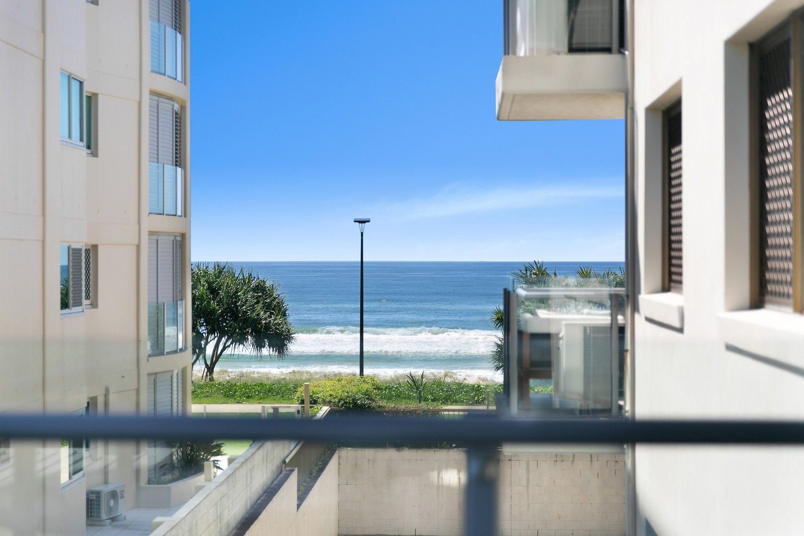 8/403 Golden Four Drive, Tugun QLD 4224, Image 0