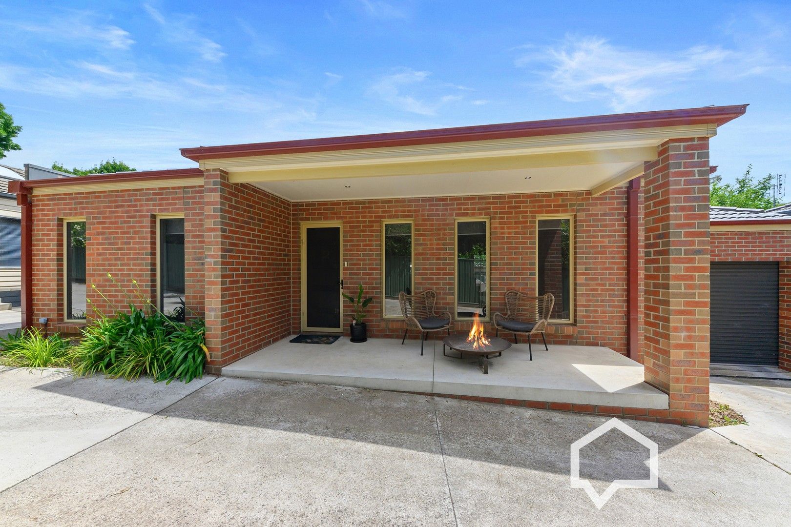 2/17 Spring Gully Road, Quarry Hill VIC 3550, Image 0