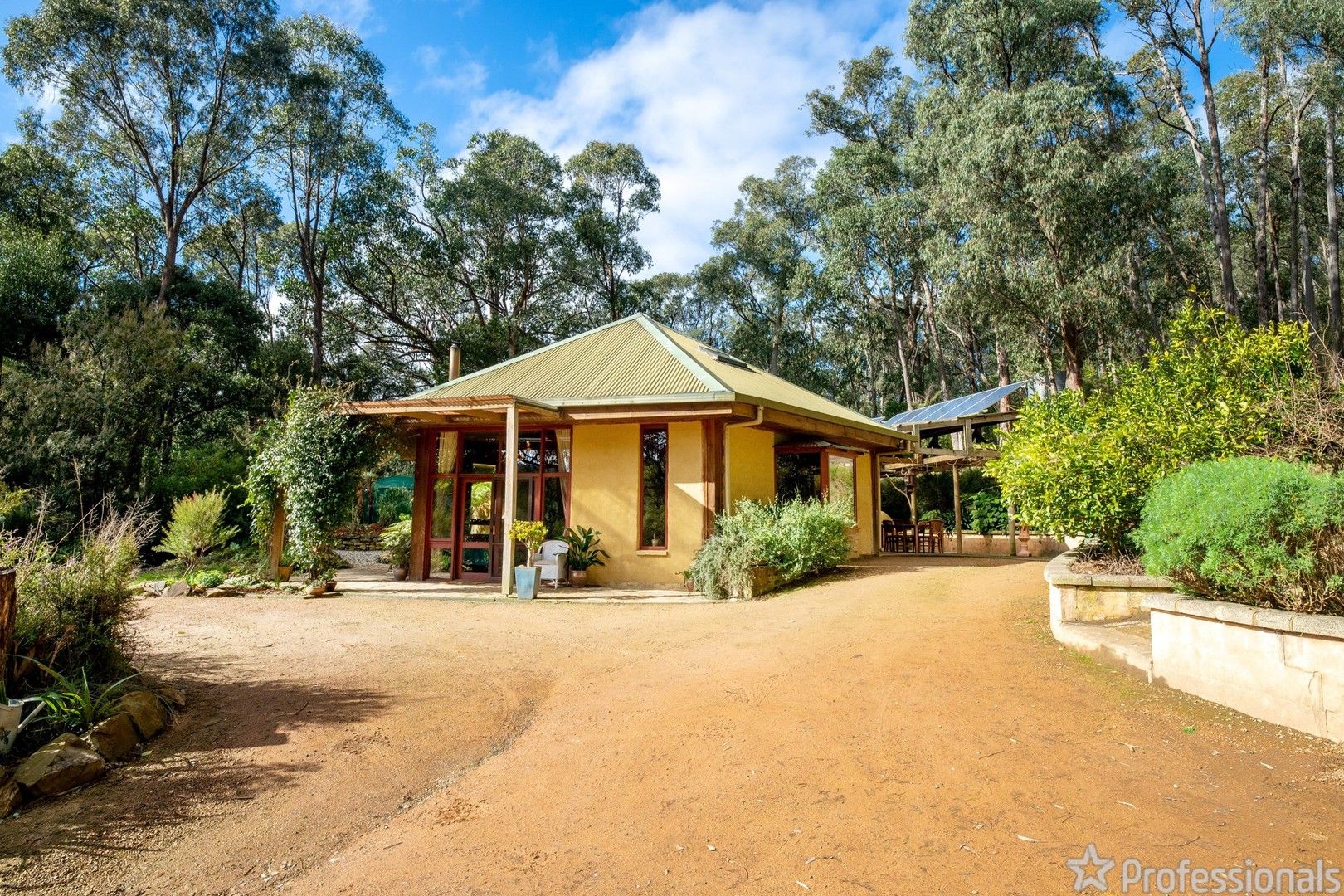 5 Acacia Court, McMahons Creek VIC 3799, Image 0