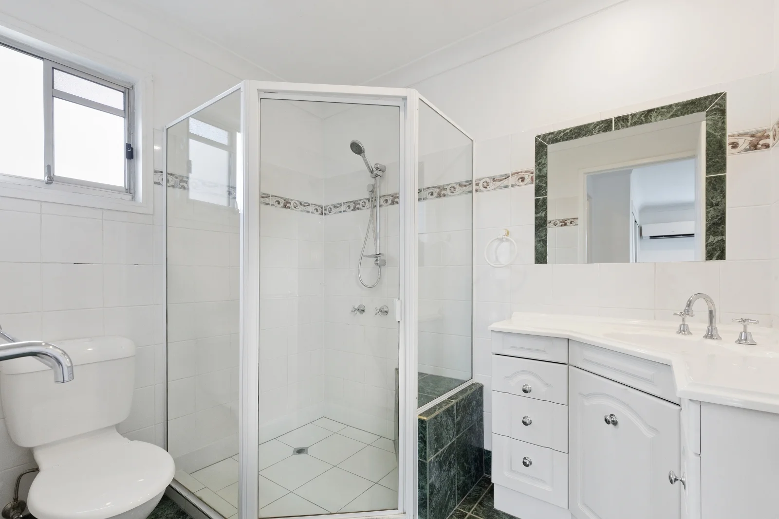 Additional image 14 of 100 Ashmore Road, Bundall QLD 4217