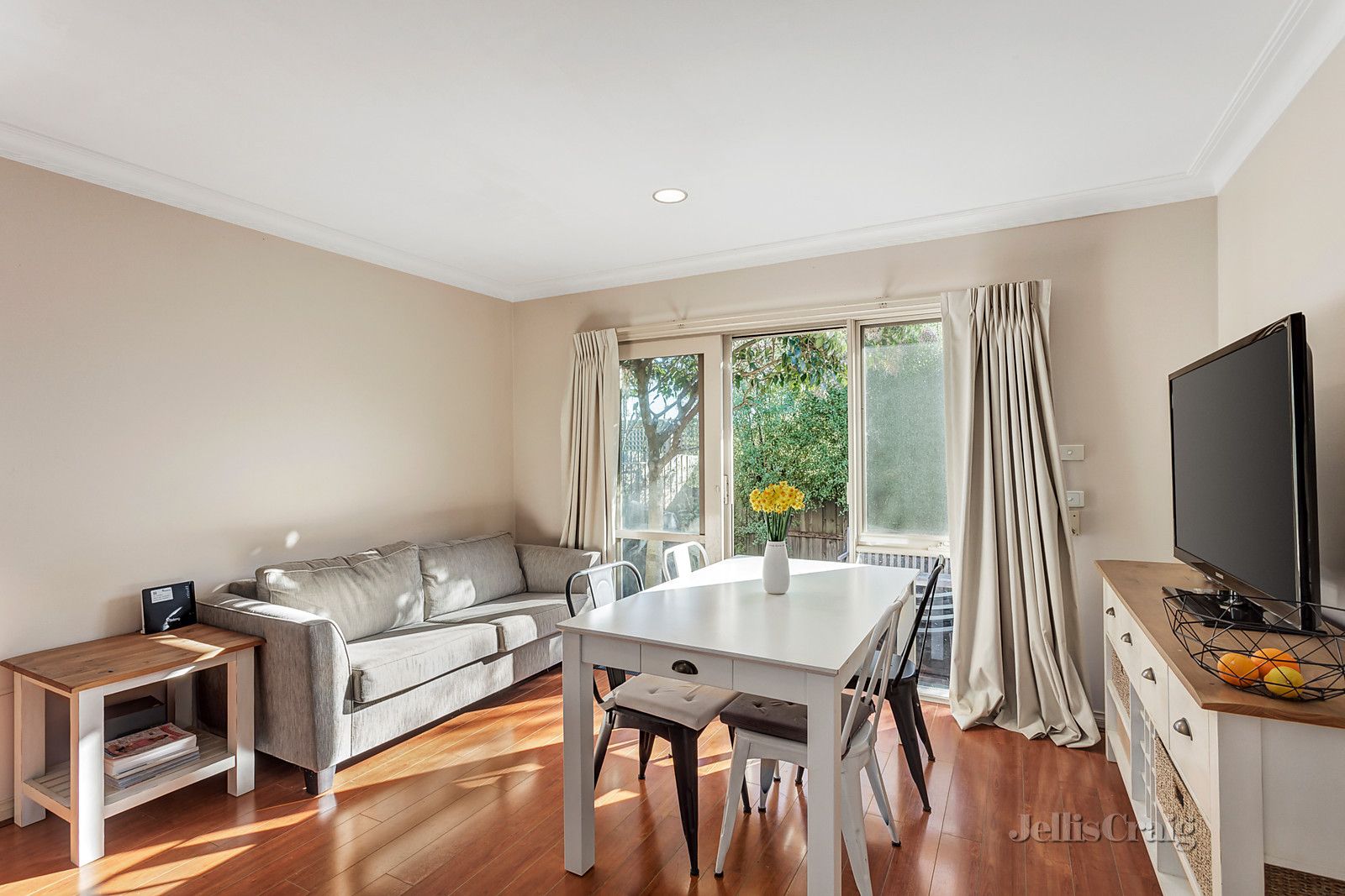 2/2 Percy Street, Balwyn VIC 3103, Image 2