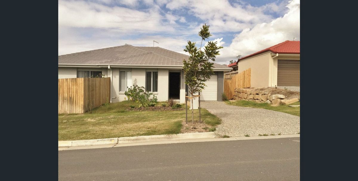 2 bedrooms Duplex in 1/15 Cassia Drive COOMERA QLD, 4209