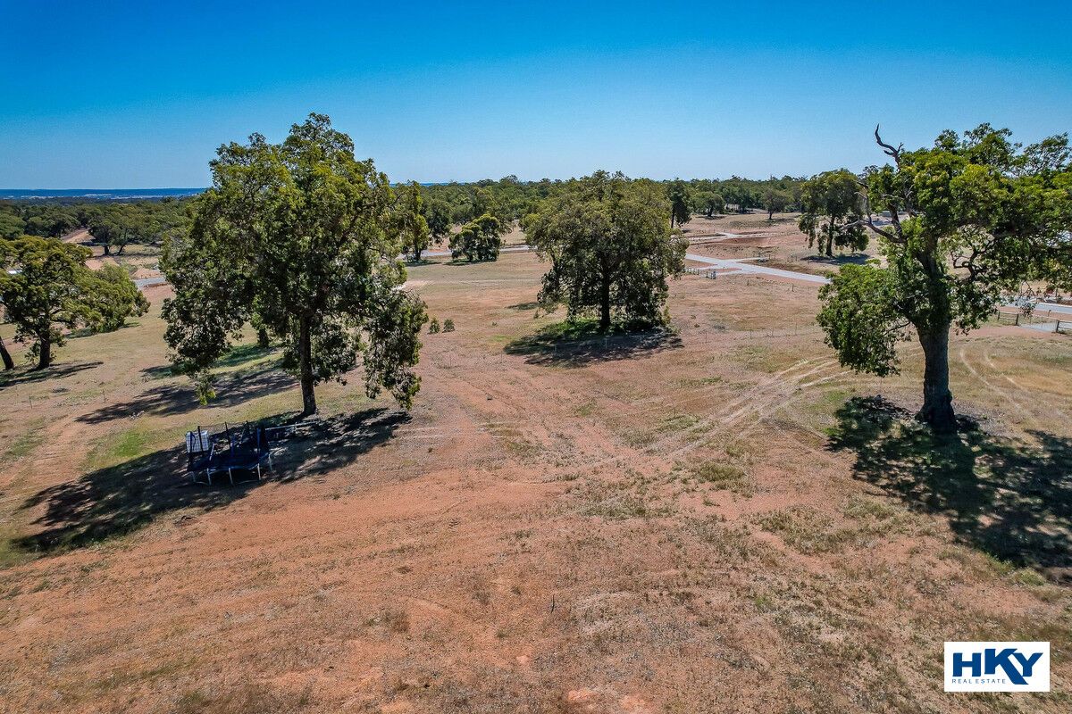 18 Imperial Ridge, Chittering WA 6084, Image 2