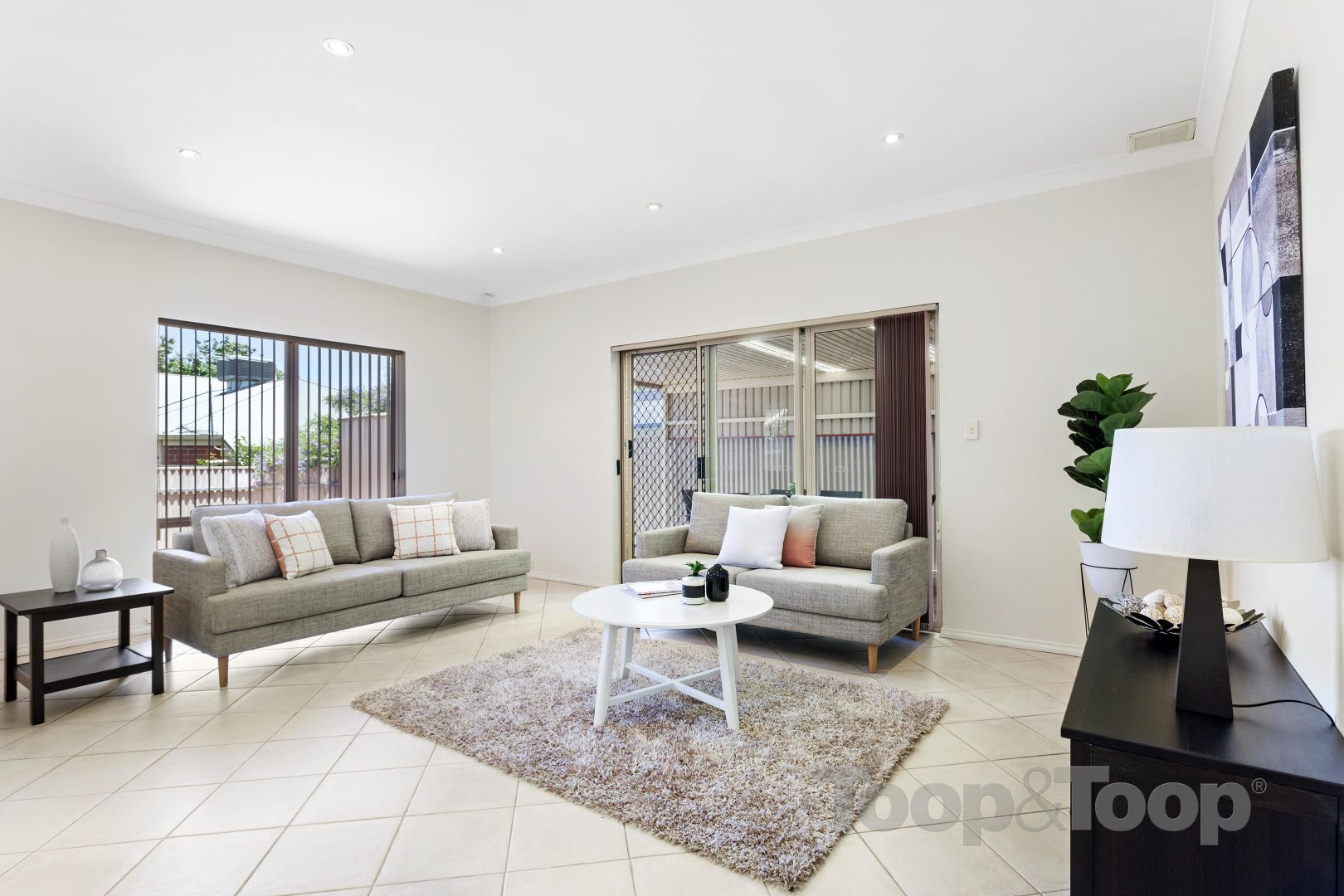 9 Inverary Close, Greenwith SA 5125, Image 2