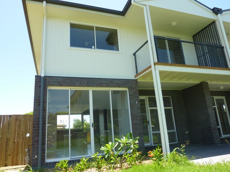 3 bedrooms Apartment / Unit / Flat in 7/14 Fowler Street WEST GLADSTONE QLD, 4680