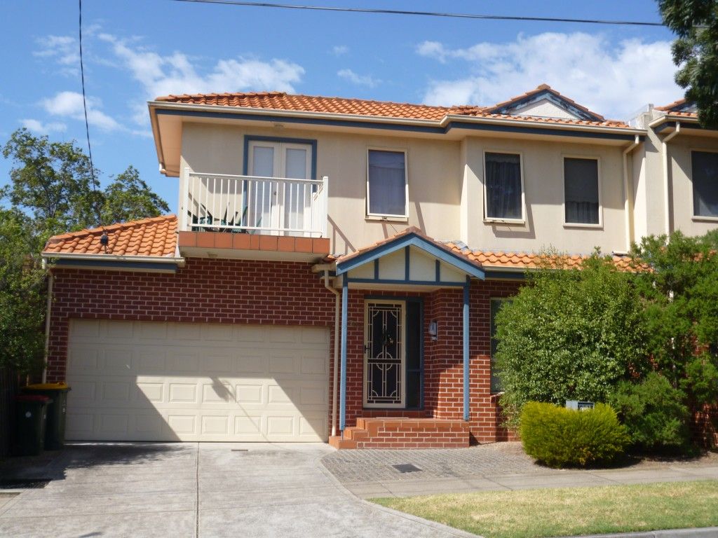 20A Loch Crescent, Strathmore VIC 3041