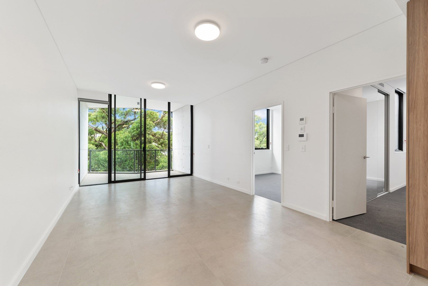 2 bedrooms Apartment / Unit / Flat in 319/10-20 McEvoy Street WATERLOO NSW, 2017