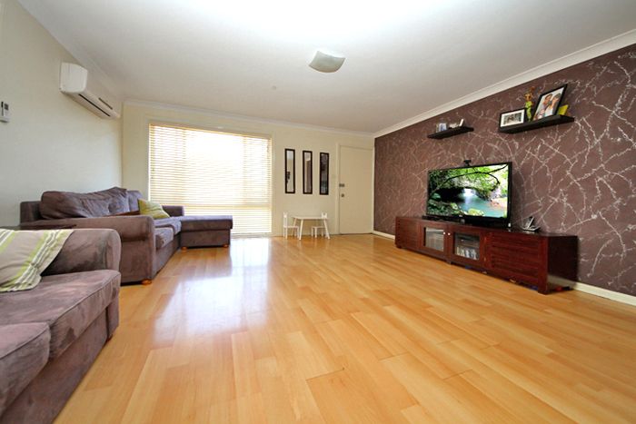 11b Pyrite Place, Eagle Vale NSW 2558, Image 2