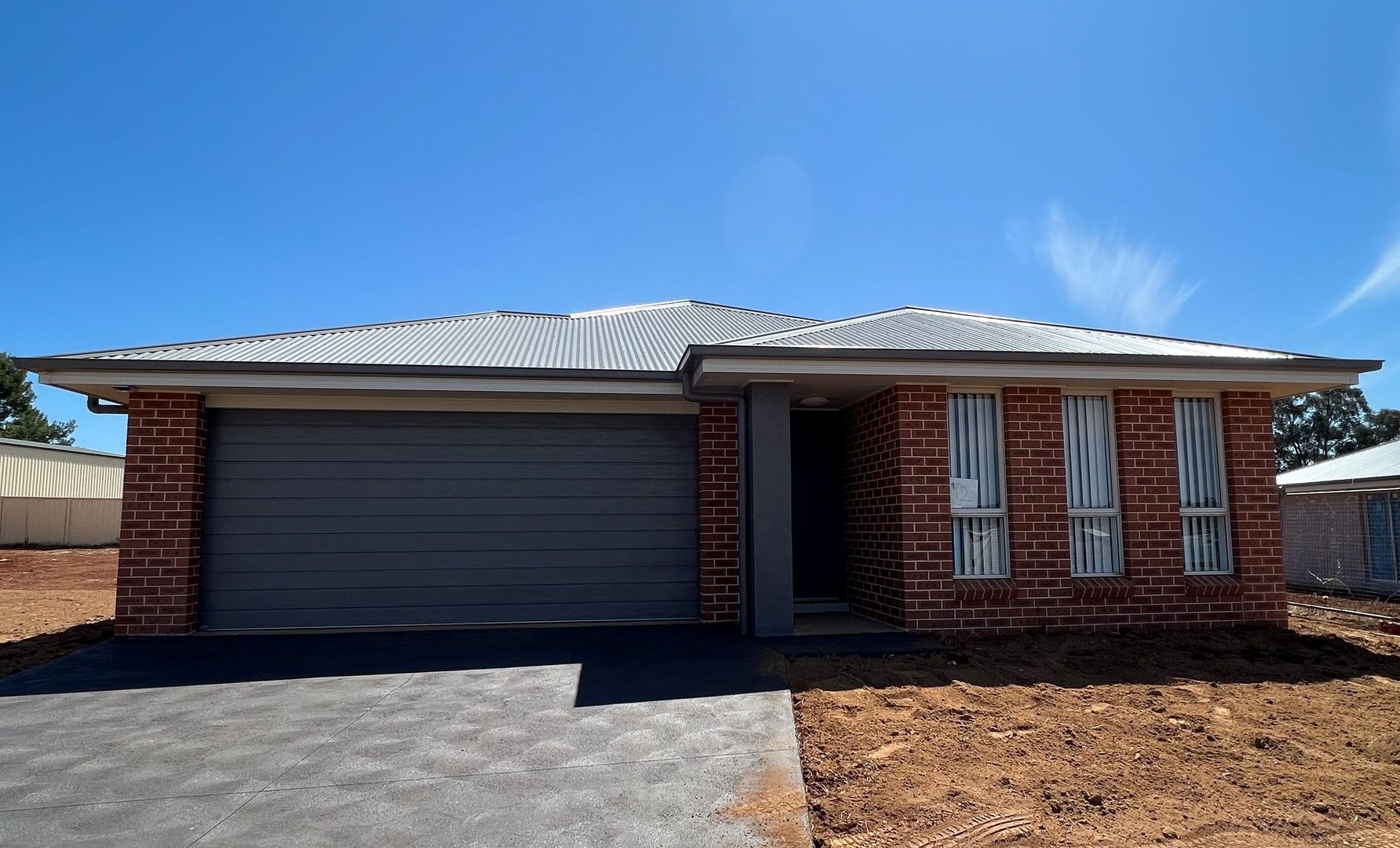 4 bedrooms House in 12 Yuwambi Close PARKES NSW, 2870