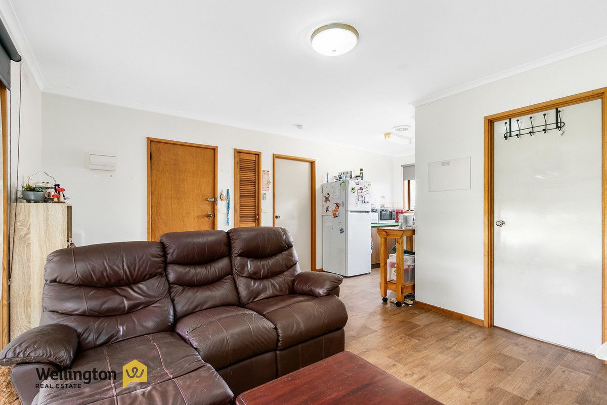 2/102 Fitzroy Street, Sale VIC 3850 Apartment For Rent Domain