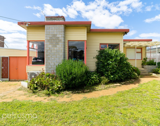 10 Algona Street, South Arm TAS 7022