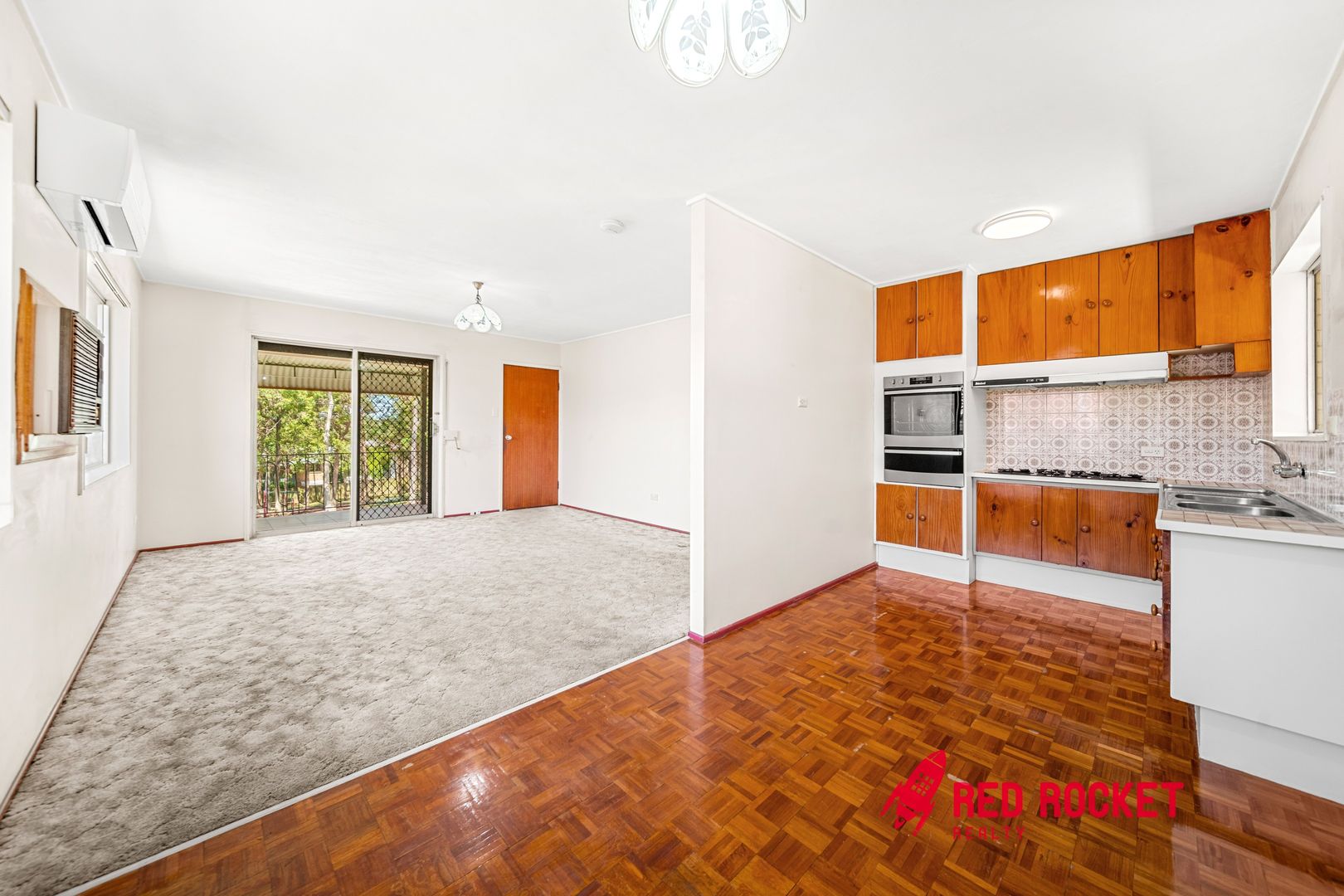 26 Trident Street, Mansfield QLD 4122, Image 2