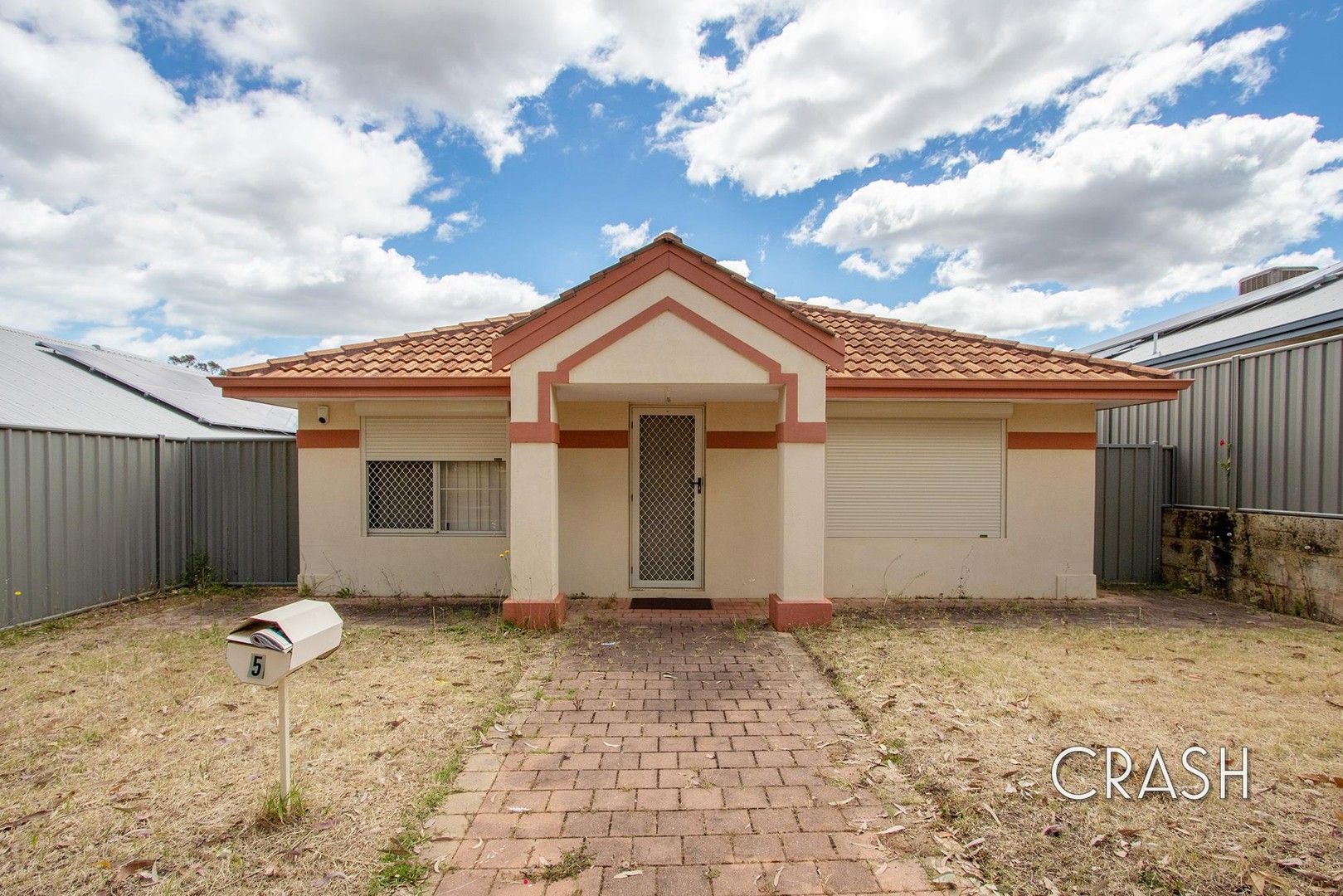 4 bedrooms House in 5 Lambeth Circle WELLARD WA, 6170