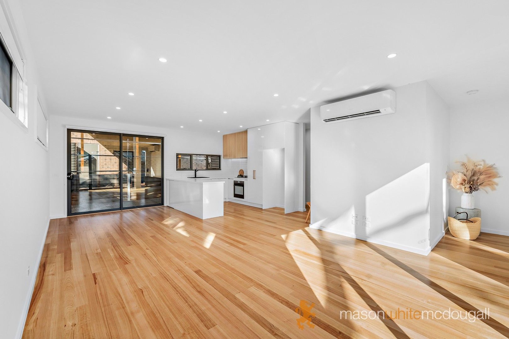 1/31 Curtain Road, Hurstbridge VIC 3099, Image 2