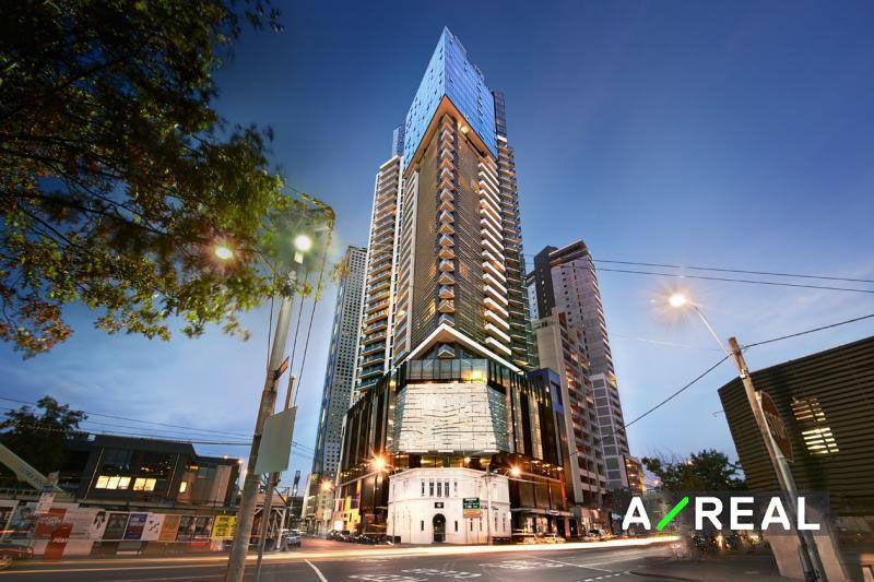 3 bedrooms Apartment / Unit / Flat in 3005/283 City Road SOUTHBANK VIC, 3006