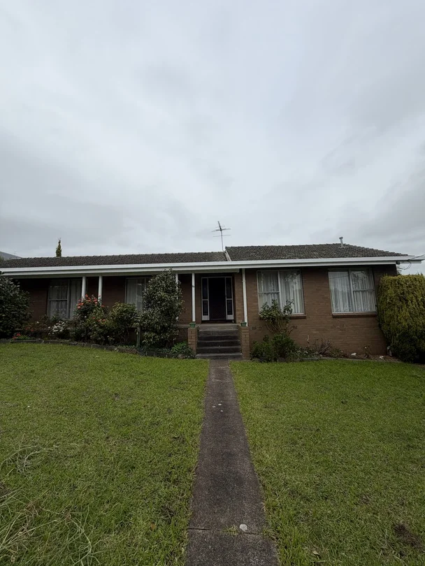 16 Griffin Street, Hamilton VIC 3300