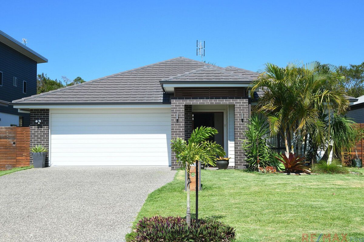 4 bedrooms House in 17 Ruby Crescent MERIDAN PLAINS QLD, 4551