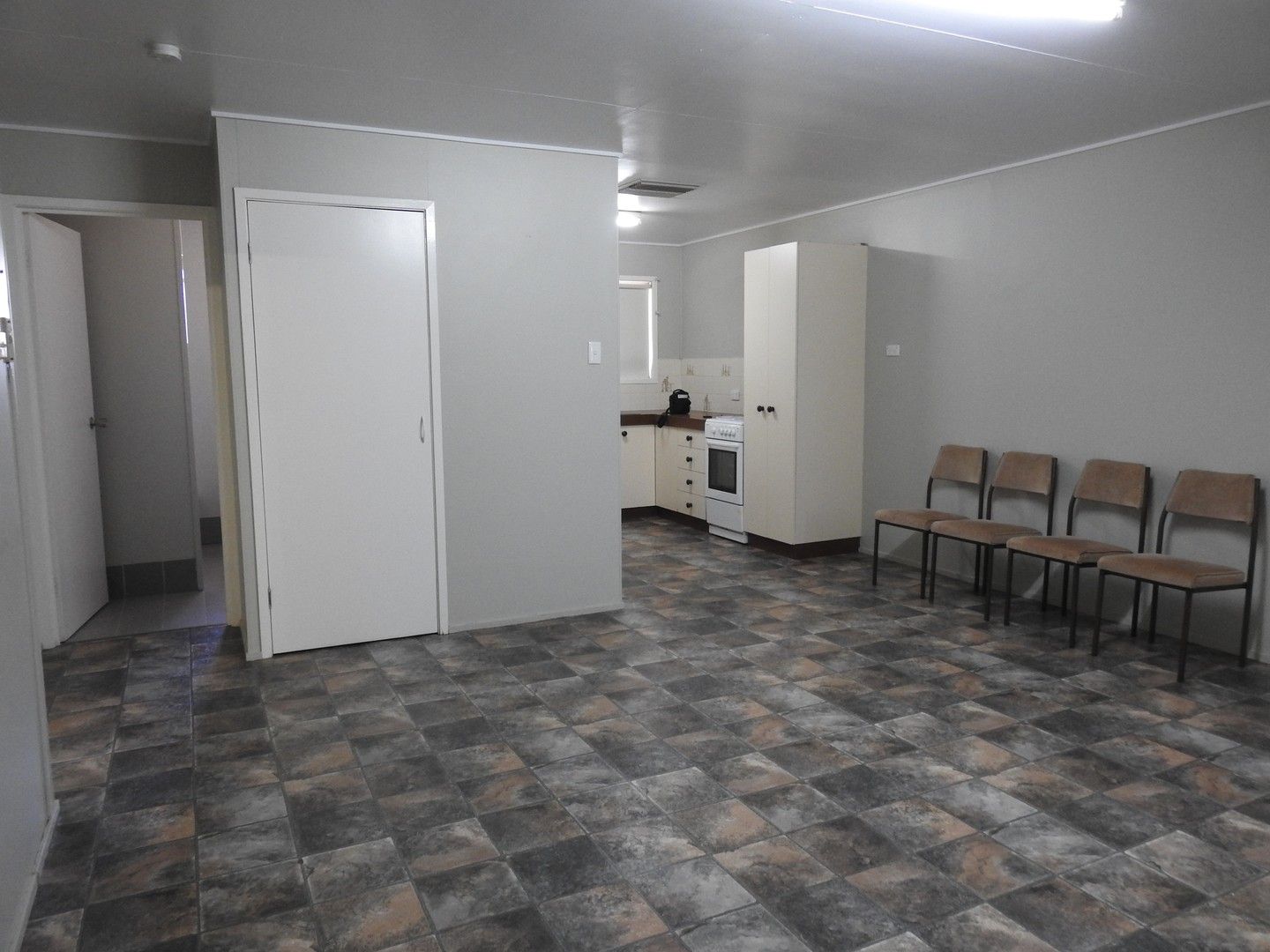 3/134 Wren Street, Longreach QLD 4730 Apartment For Rent 210 Domain