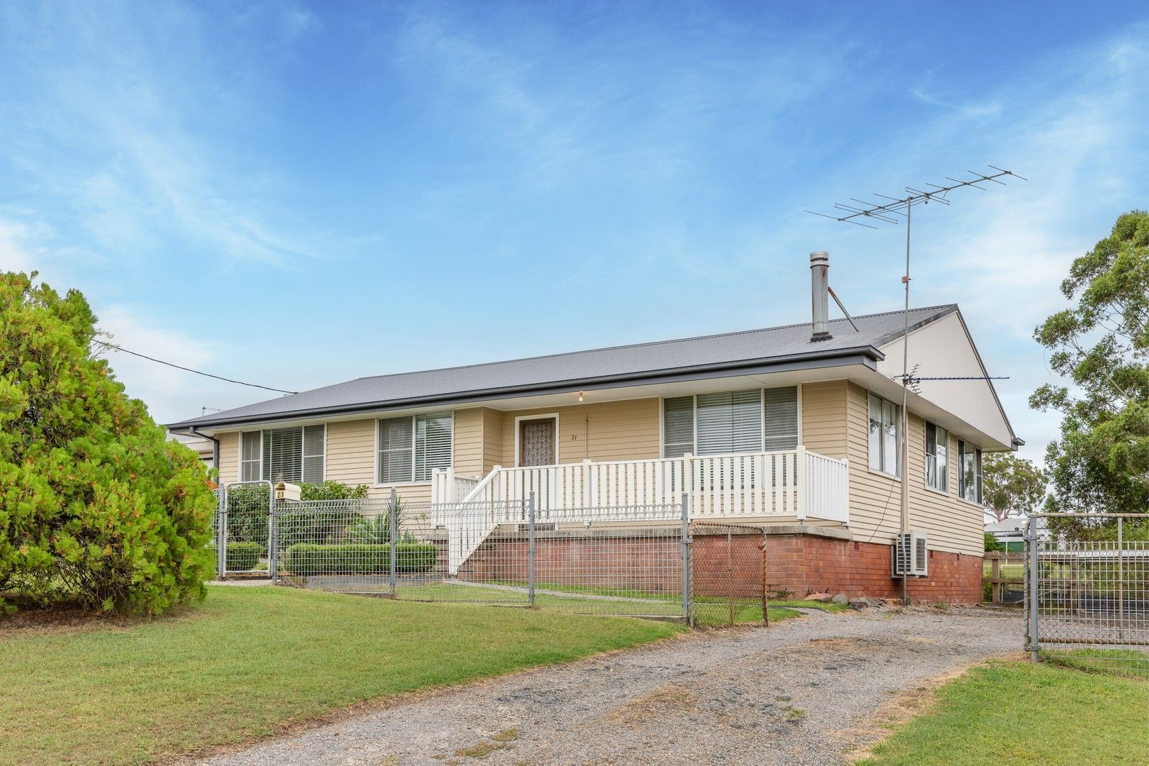 21 Myles Street, Dungog NSW 2420 House For Rent 480 Domain